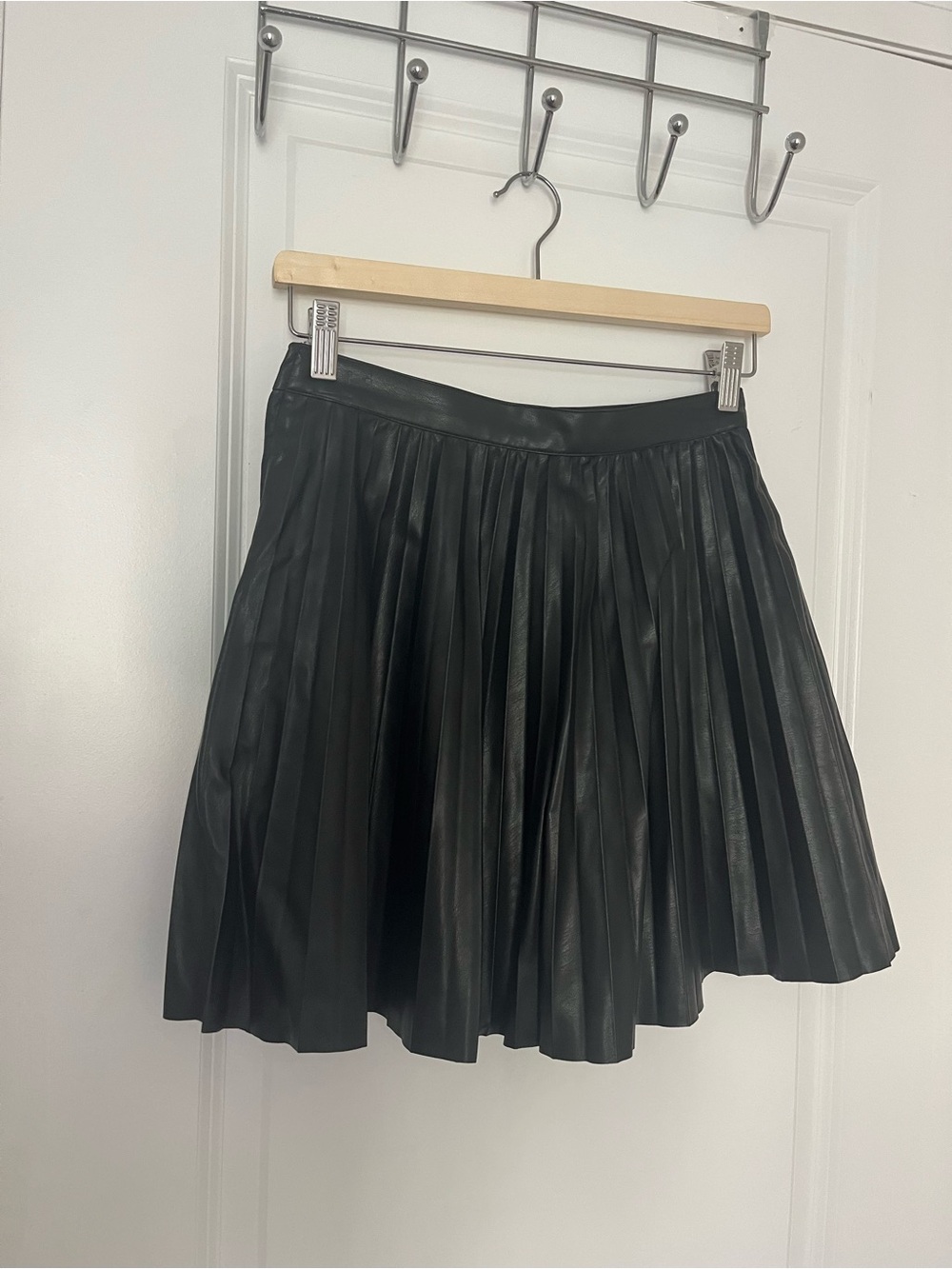 NWT H&M Black Pleated Faux Leather Skirt